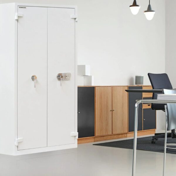 xr:d:DAFbLw7YqAs:163,j:43461688434,t:23031709