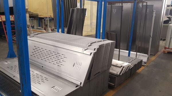 38936044_437806926703254_7563009530729070592_n-21